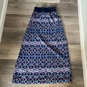 Women’s size medium long blue patterned skirt